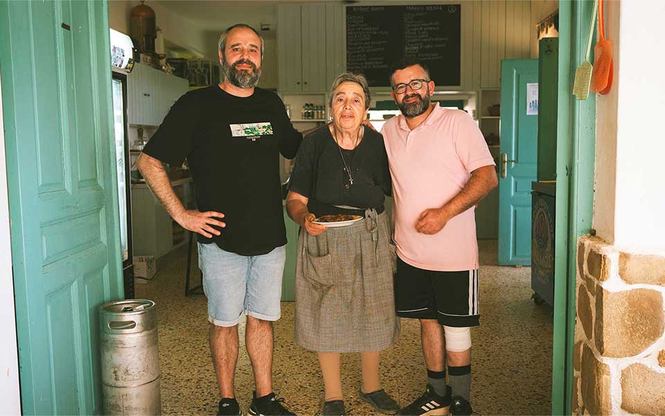 Anafi: A Day at Papadia’s Taverna by the Sea