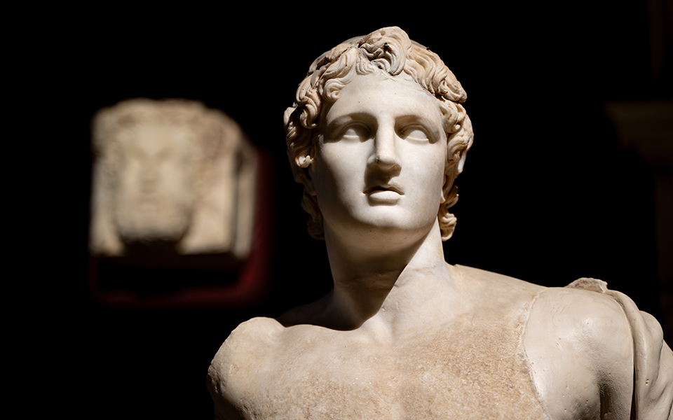 Could a Purple Tunic from Vergina Have Belonged to Alexander the Great?