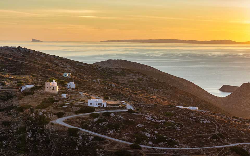 Syros’ Hidden Soul: The Timeless Charm of Apano Meria
