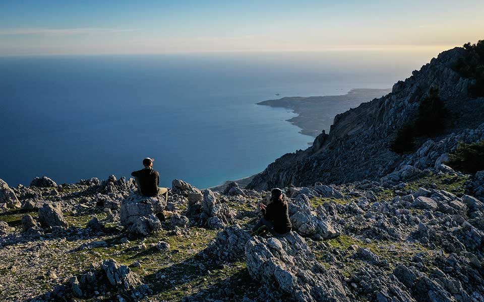 5 Epic Island Hikes in Greece for Spring Explorers