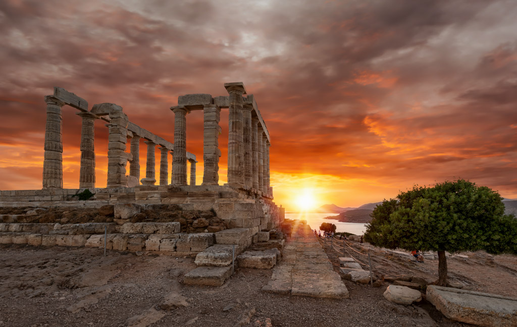 The Best Spots in Athens to Catch the Sunset