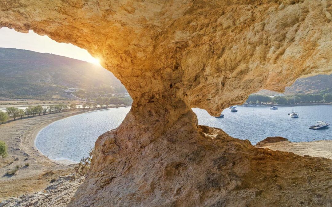 FLY ME TO THE MOON TRAVEL NEWSLETTER VOLUME 116